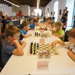Kinder beim Schachspielen