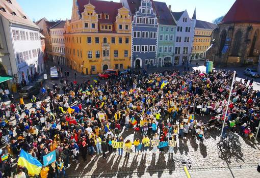 Gemeinsam für den Frieden - Meißner Schulen zeigen Verbundenheit und Solidarität