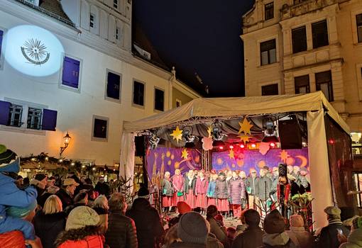 Chorauftritt beim Weihnachtsmarkt