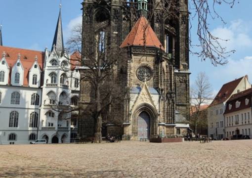 Aus der Stadt   1. BA Barrierefreiheit Domplatz