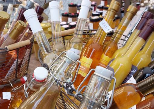 Flüssiges Obst alias Likörflaschen
