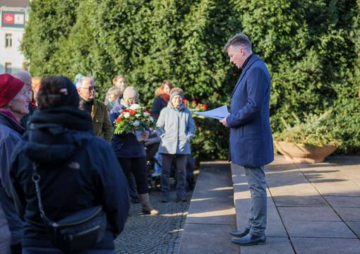 Gedanken am Mahnmal im Käthe-Kollwitz-Park