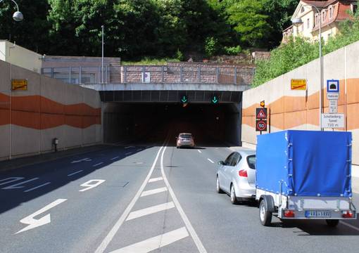 Einfahrt zum Schottenbergtunnel