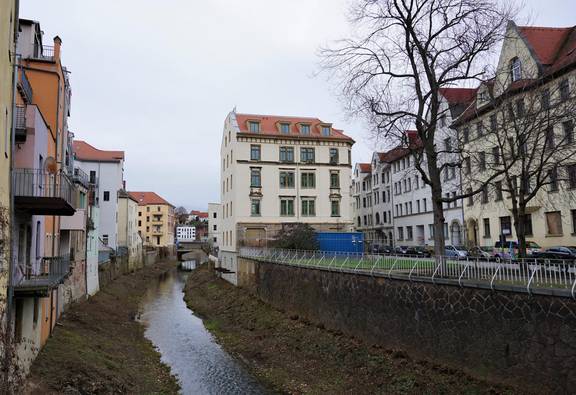 Gebäudeensemble an der Triebisch