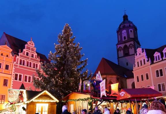 meißner weihnacht 2023 mit blick auf die frauenkirche